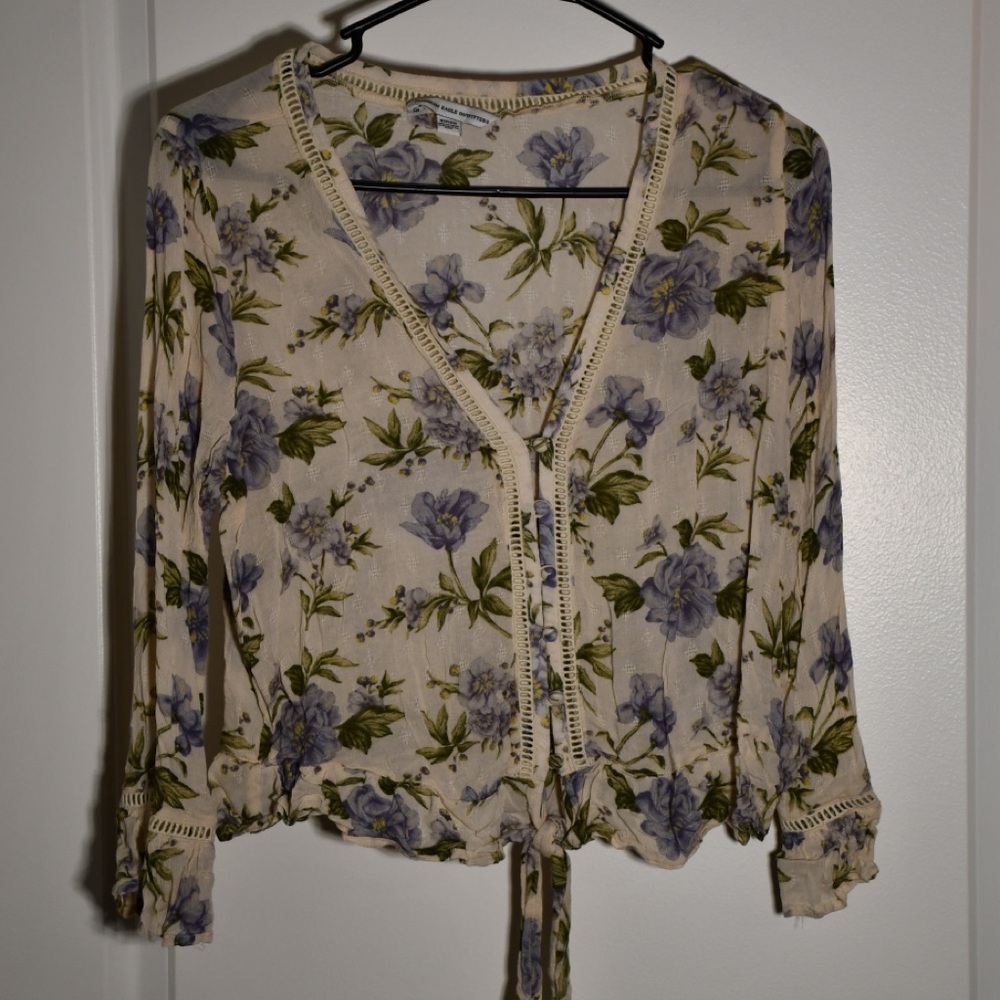 American Eagle Outfitters Cream and Purple Floral Blouse